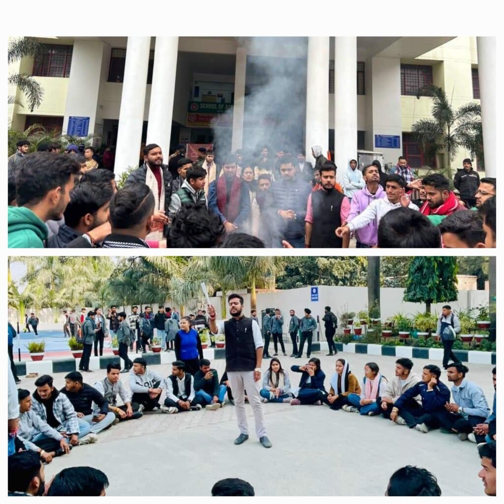 एबीवीपी के शीर्ष नेतृत्व ने छुट्टभइये नेताओं को आंदोलन से हटने की नसीहत दी है। उन्होंने कहा है कि छात्रहित देशहित को समर्पित एबीवीपी की छवि को खराब न करें। इस पूरे घटनाक्रम से एबीवीपी की छवि पर कुठाराघात हुआ है।