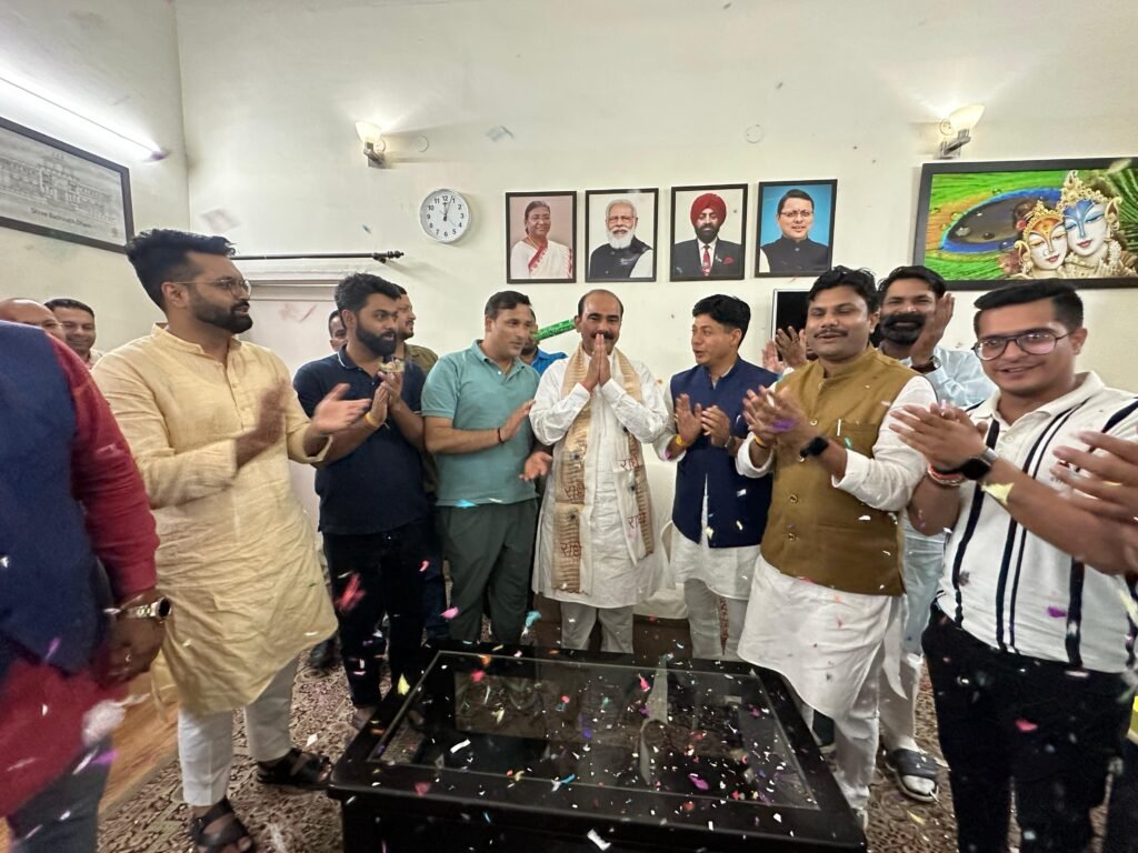 केंद्रीय राज्य मंत्री अजय टम्टा का जन्म दिवस धूमधाम के साथ मनाया गया
