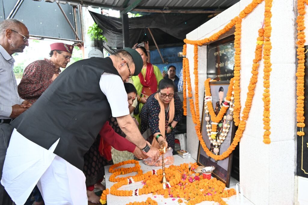 सैनिक कल्याण मंत्री ने कहा कि शहीद मनोज राणा के बलिदान हमेशा याद रखेगा। उन्होंने कहा कि प्रधानमन्त्री नरेंद्र मोदी के कुशल मार्गदर्शन और मुख्यमंत्री पुष्कर सिंह धामी के नेतृत्व में सैनिकों के सम्मान और उनके आश्रितों के कल्याण हेतु संकल्पबद्ध है।   