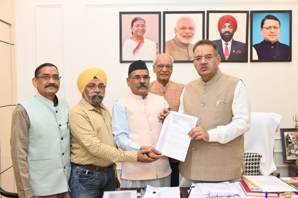पेंशनर्स की समस्याओं को लेकर कैबिनेट मंत्री से मिले संगठन के पदाधिकारी