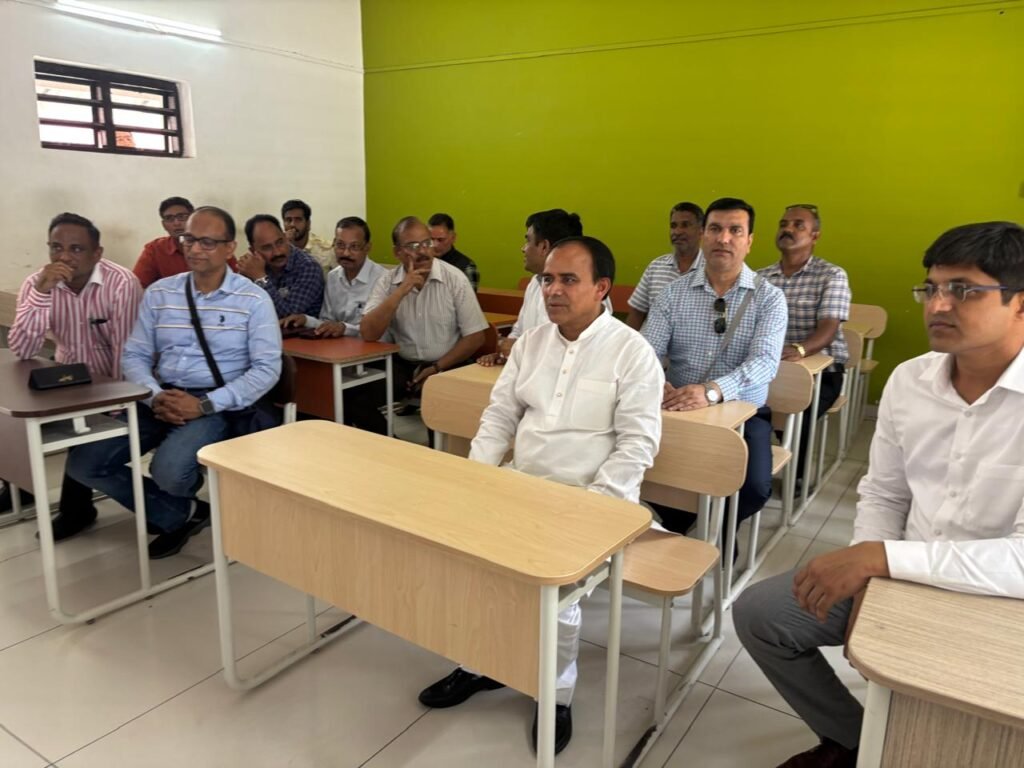 शिक्षा मंत्री डॉ. धन सिंह रावत कहा ने लक्ष्यद्वीप के शिक्षा मॉडल की सराहना की और कहा कि इसके कुछ महत्वपूर्ण पहलुओं को उत्तराखंड की शिक्षा नीति में शामिल किया जाएगा।