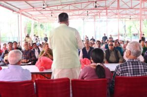कैबिनेट मंत्री गणेश जोशी ने बताया कि इस बहुउद्देशीय शिविर में मुख्यमंत्री पुष्कर सिंह धामी भी शामिल होंगे। विभिन्न विभागों द्वारा स्टॉल लगाए जाएंगे, जहां आम जनता को सरकारी योजनाओं की विस्तृत जानकारी दी जाएगी।