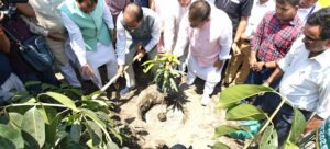 उत्तराखंड की भूमि को खेती-किसानी की नई ऊंचाइयों तक पहुंचाने की दिशा में एक और महत्वपूर्ण कदम बढ़ाया गया। केंद्रीय कृषि मंत्री  शिवराज सिंह चौहान ने  पाववाला सौड़ा गांव में आयोजित किसान चौपाल में भाग लिया।