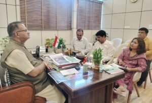 मुख्यमंत्री उद्यमशाला, ग्रोथ सेंटर और हाउस ऑफ हिमालयास योजनाओं की प्रगति का लिया ब्यौरा, मंत्री जोशी ने योजनाओं को गेम चेंजर करार देते हुए कहा, ग्रामीण आत्मनिर्भरता को मिल रही मजबूती।