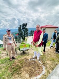 भराड़ीसैंण परिसर में मंत्री गणेश जोशी ने कहा—“हर व्यक्ति लगाए एक पौधा और निभाए पृथ्वी के रक्षक बनने की भूमिका”