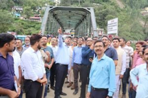 केंद्रीय टीम की मौजूदगी में प्रशासनिक बैठक, जिलाधिकारी ने विभागवार आपदा क्षति का विस्तृत विवरण प्रस्तुत किया