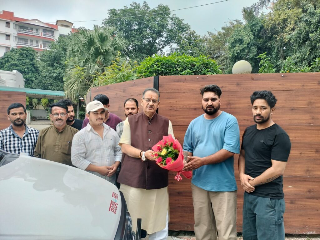 हर्षिल घाटी के किसानों के हक की लड़ाई तेज, प्रतिनिधिमंडल ने कृषि मंत्री को याद दिलाया पुराना अनुभव और कहा – तत्काल सरकारी हस्तक्षेप जरूरी