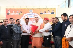 कैबिनेट मंत्री गणेश जोशी से मुलाकात बनी उम्मीद की किरण, आउटसोर्स कर्मचारियों को वेतन सुधार का भरोसा