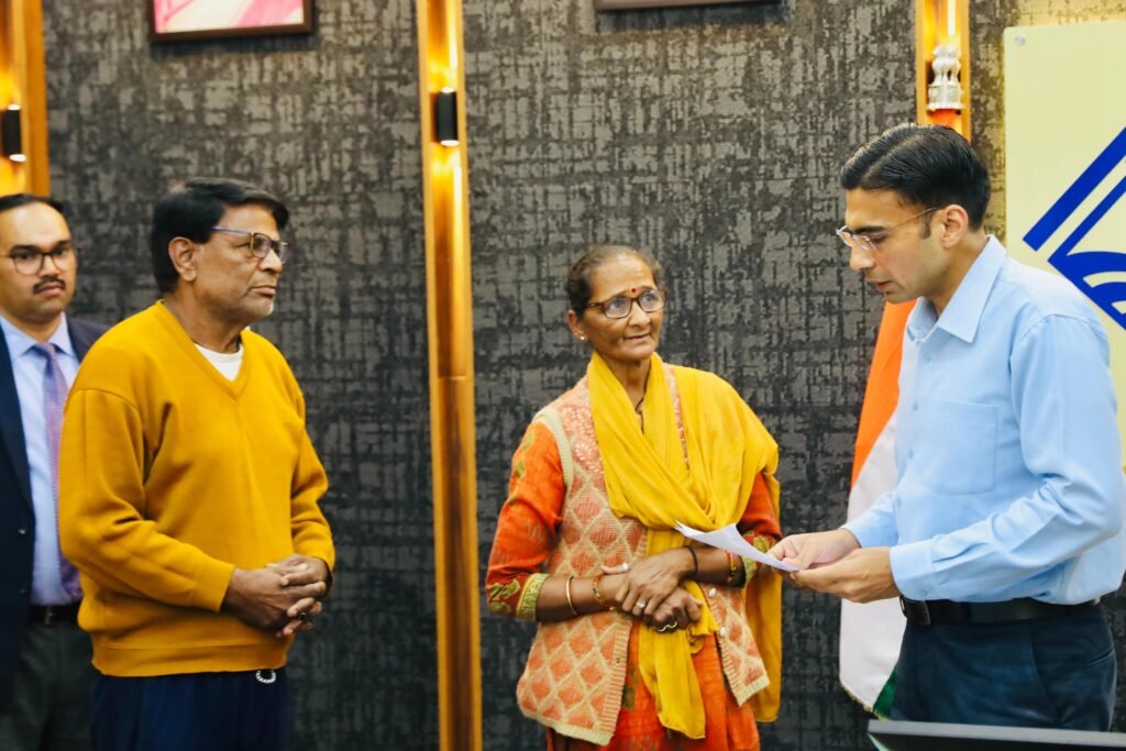 बुजुर्गों के भरण-पोषण, शांति भंग और प्रताड़ना के मामलों में जिलाधिकारी का त्वरित एक्शन — कई परिवारों को मिली राहत, टूटते घर फिर से बचे