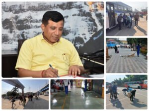 बस ऑपरेटरों को जागरूक करने की पहल में बंशीधर तिवारी ने पॉलिथीन बैग वितरित कर कचरा खुले में न फेंकने का दिया स्पष्ट संदेश