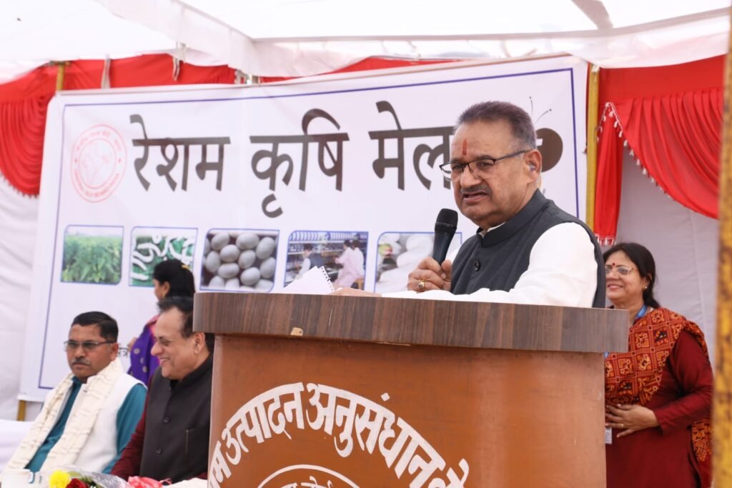 मंत्री गणेश जोशी ने कहा कि शीघ्र ही गढ़वाल और कुमाऊं में एक एक सिल्क पार्क विकसित किए जाएंगे