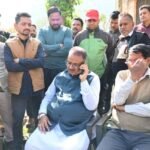 मंत्री गणेश जोशी ने कहा कि राज्य सरकार पीड़ित परिवार के साथ खड़ी है और सरकार की ओर से हर संभव सहायता प्रदान की जाएगी