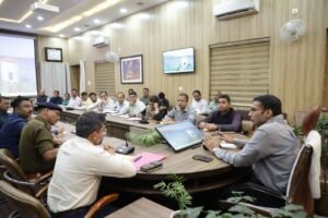 जिलाधिकारी ने मुख्य चिकित्साधिकारी को निर्देशित किया कि कार्यक्रम स्थल पर स्वास्थ्य परीक्षण, टीकाकरण एवं महिलाओं/युवतियों के स्वास्थ्य परीक्षण हेतु पृथक स्टॉल स्थापित किए जाएं