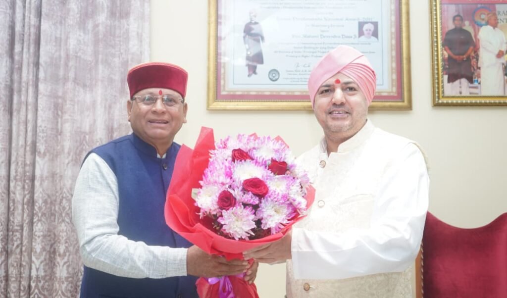 श्री महंत देवेंद्र दास जी महाराज के कुशल नेतृत्व में स्वास्थ्य और शिक्षा में नया मुकाम: खजान दास