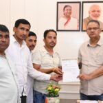 बरसात से पहले कार्लीगाड़ में हटाया जाएगा आपदा का मलवा, मंत्री गणेश जोशी ने दिए निर्देश