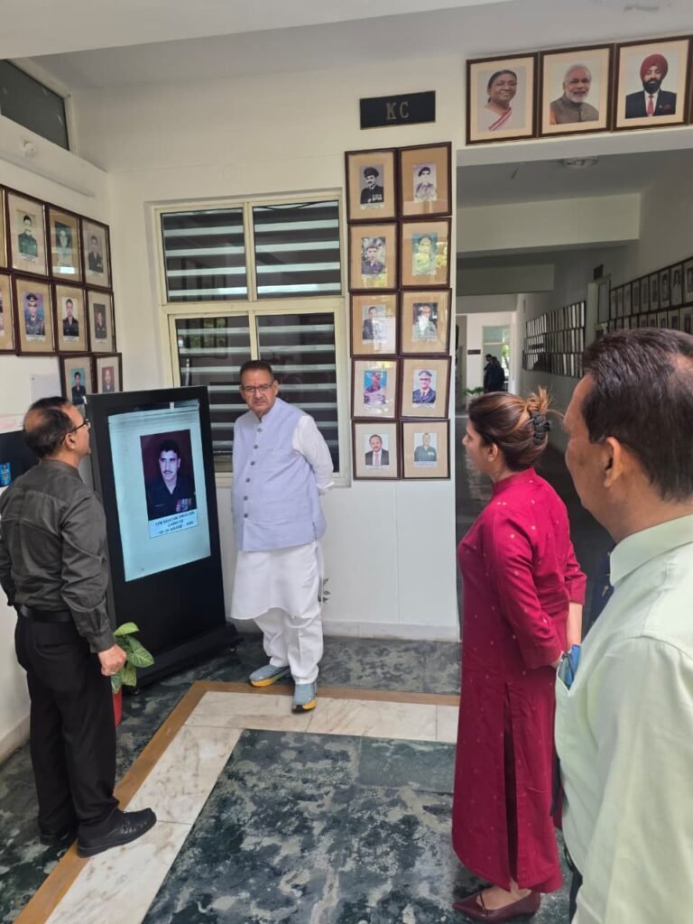 मंत्री गणेश जोशी ने कहा कि प्रधानमंत्री नरेंद्र मोदी द्वारा चलाए जा रहे “मेरा भारत, मेरा योगदान” अभियान के तहत छोटे-छोटे प्रयास भी देशहित एवं पर्यावरण संरक्षण में बड़ा योगदान साबित हो सकते हैं