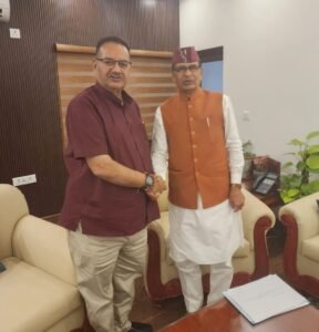 केंद्रीय कृषि मंत्री गणेश जोशी ने घेरबाड़ योजना की पहली किश्त जल्द जारी करने का किया आग्रह