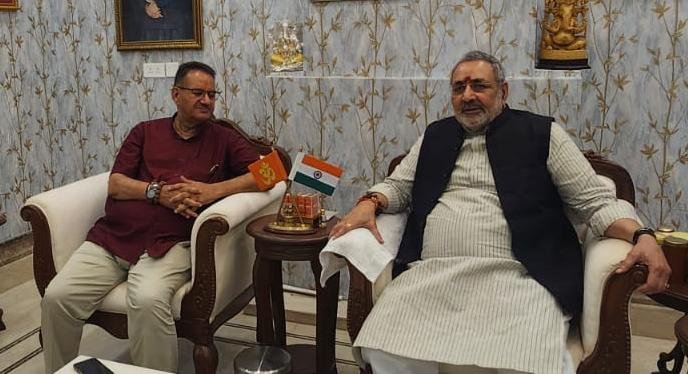 कृषि मंत्री गणेश जोशी ने उत्तराखंड में रोजगार बढ़ाने को लेकर रखा सिल्क पार्क प्रस्ताव