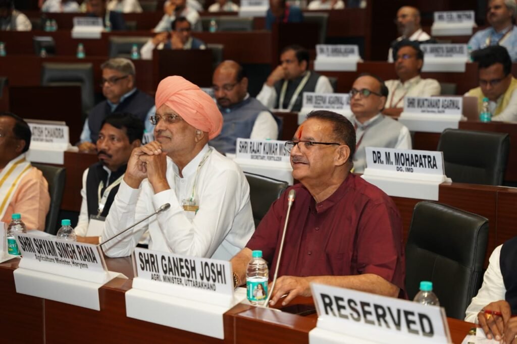 कृषि मंत्री गणेश जोशी ने उर्वरकों की जमाखोरी और कालाबाजारी पर सख्ती के संकेत दिए