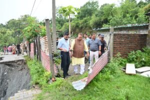 गणेश जोशी ने कहा— पुनर्निर्माण कार्य में नहीं होगी किसी प्रकार की देरी