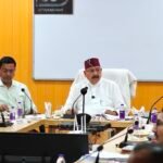 सतपाल महाराज ने लंबित सड़कों के मामलों पर अधिकारियों को दिए आवश्यक दिशा-निर्देश