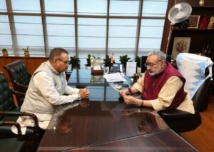 रेशम उत्पादों के मूल्य संवर्धन और विपणन मॉडल से केंद्रीय मंत्री गिरिराज सिंह ने जताई प्रसन्नता