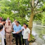जिलाधिकारी डॉ. आशीष चौहान ने अनधिकृत कूड़ा डंपिंग पर तत्काल नोटिस जारी करने के दिए निर्देश