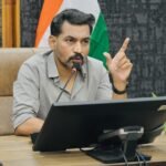 जिलाधिकारी डॉ0 आशीष चौहान ने प्रत्येक माह संबंधित संस्थाओं एवं अधिकारियों के साथ समीक्षा बैठक के निर्देश दिए