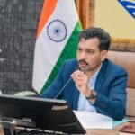 जिलाधिकारी डॉ. आशीष चौहान ने 170 नेटवर्क विहीन गांवों में कनेक्टिविटी उपलब्ध कराने के कार्य में तेजी लाने के दिए निर्देश