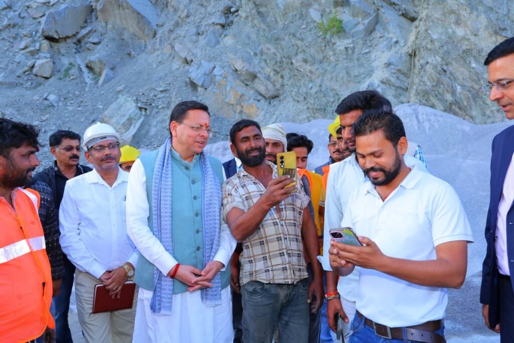 गुणवत्ता और तकनीकी मानकों से समझौता नहीं, श्रीनगर-देवप्रयाग हाईवे के उपचारात्मक कार्यों पर सीएम धामी ने दिए निर्देश
